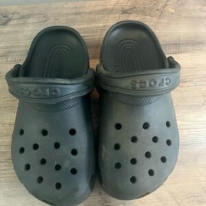 Kids Crocs! Great condition - Size J4 Color:Black